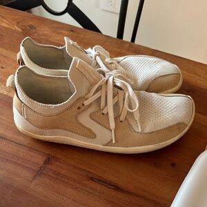Vivo Barefoot Beige and White Sneakers